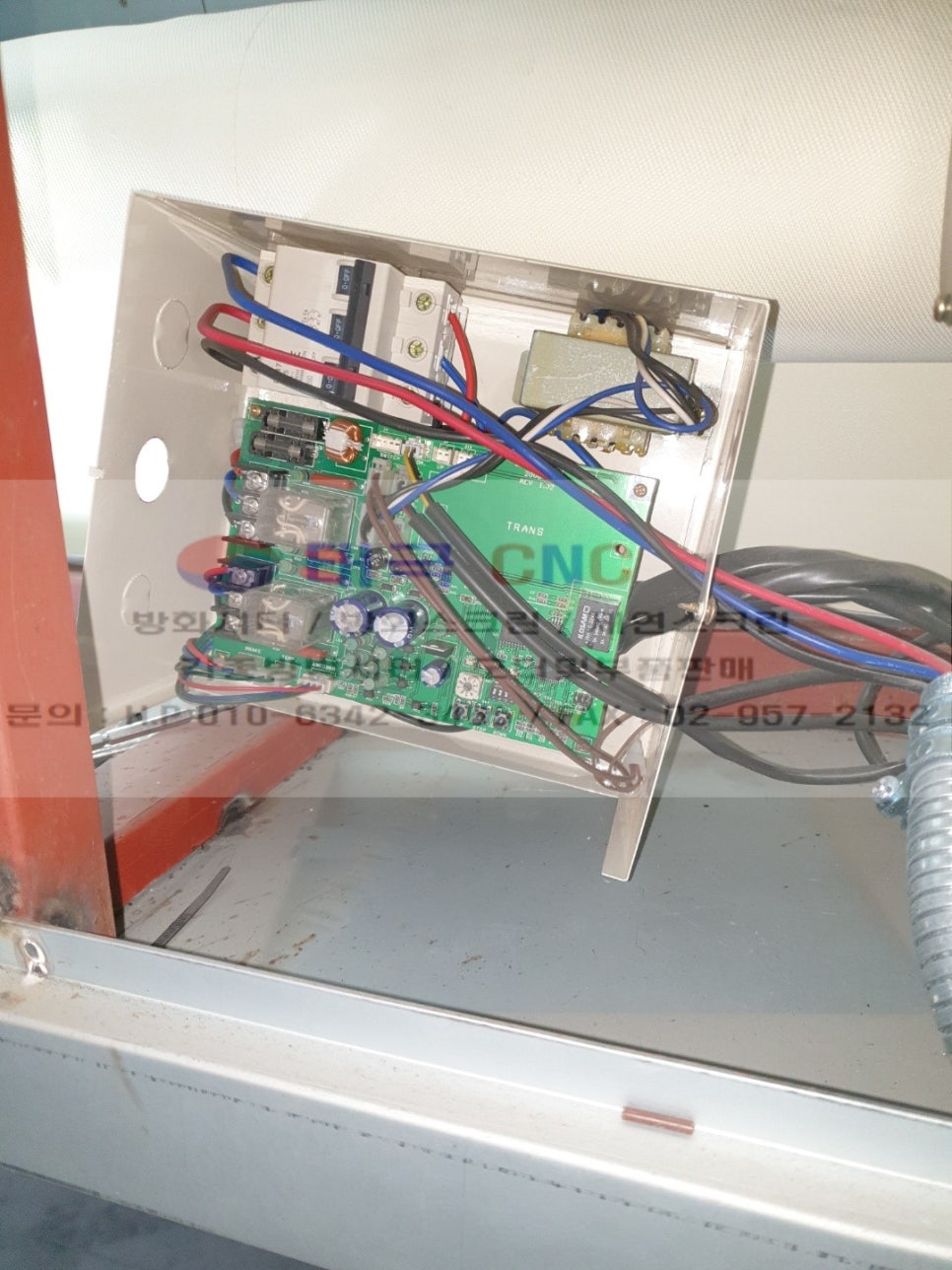 235149625_QnwB90v1_3a28e5c6972e89b55486e4f25a6044bf1edfa315.jpg 이미지크게보기